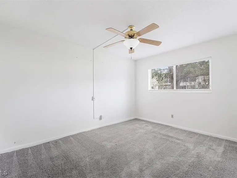 339 Joel Blvd #121 — Photo 14