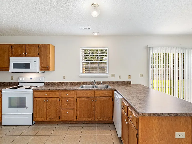 4302-4304 Cheryl Ct. — Photo 14