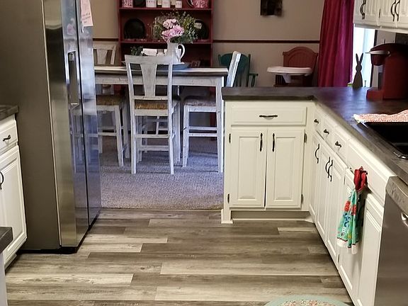 4th image of 302 Valley Ave