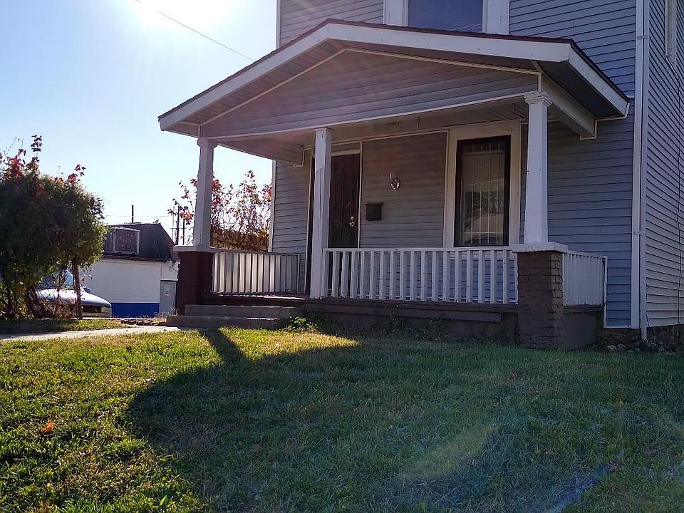 1st image of 102 N 13th St