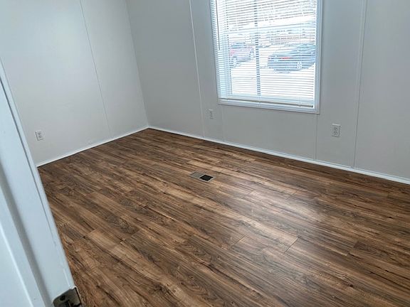 5th image of 7303 Landsend Ln