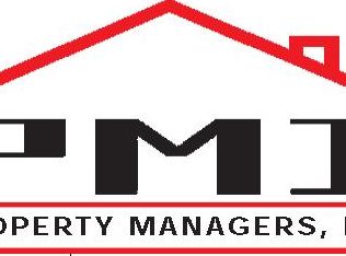 1854 Harrison Dr APT 2, Clinton, IA 52732