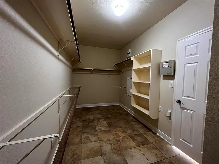 15224 Interlachen Dr — Photo 20