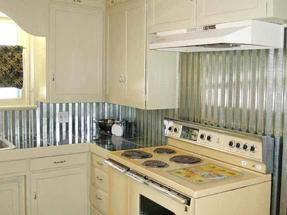 4th image of 449 Eldon Dr APT A