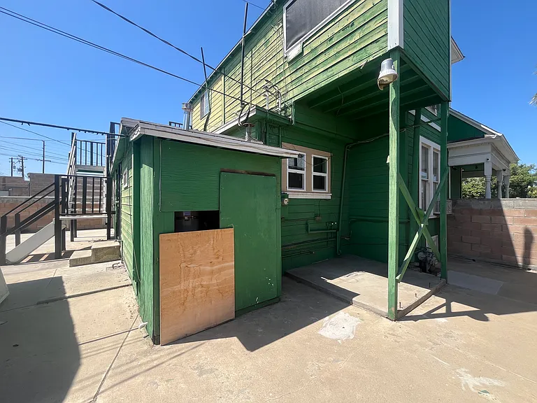928 N Orange St #1/2 — Photo 6
