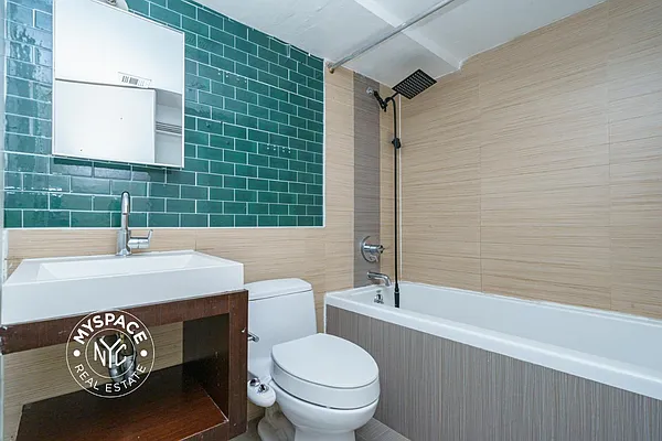 Rented by MySpaceNYC | media 15