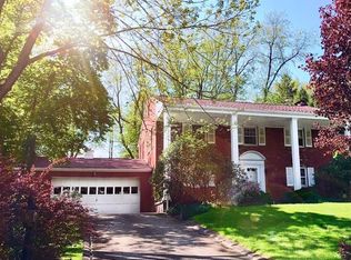 9 Rodgers Dr, Pittsburgh, PA