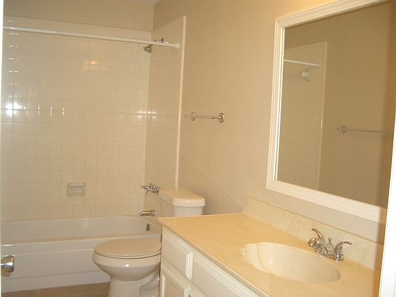 5th image of 1813 Swan Ln