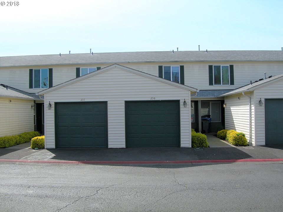 1st image of 4000 NE 109th Ave Unit 238
