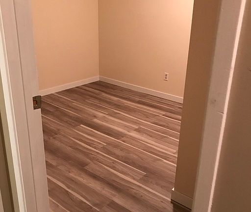 4th image of 3562 42nd St NW