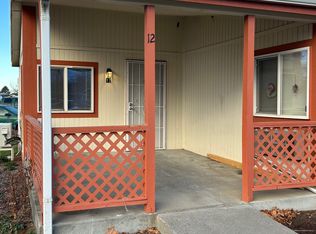 12 Sage Ct, Hermiston, OR 97838