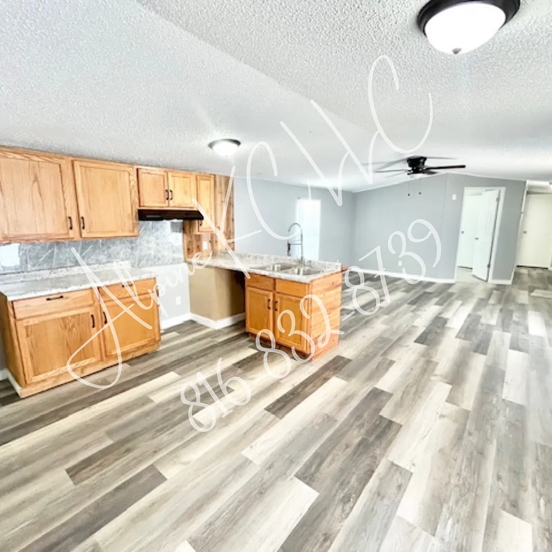 3 bed, 975 sqft, $1,175 — Photo 1