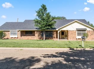 404 Pear Ave, Dumas, TX 79029