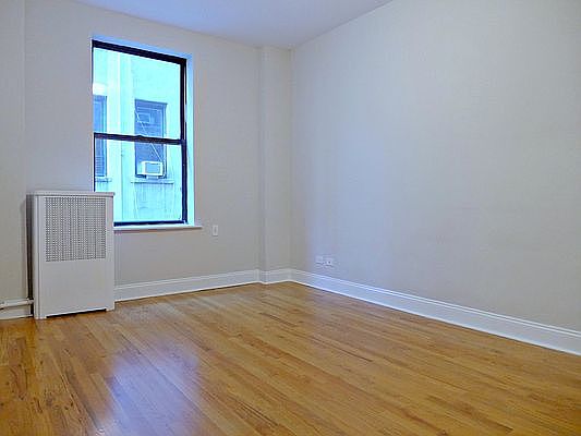 3rd image of 251 Fort Washington Ave APT 35