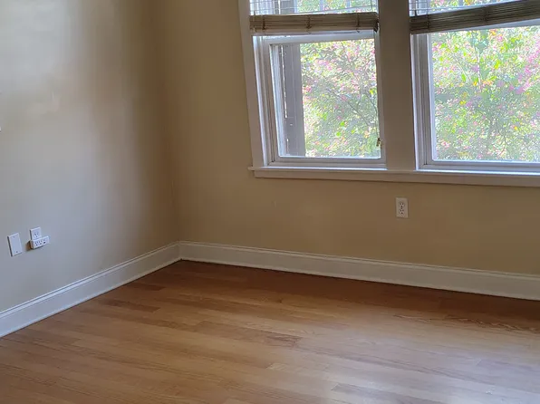 401 N Barcelona St APT 4, Pensacola, FL 32501