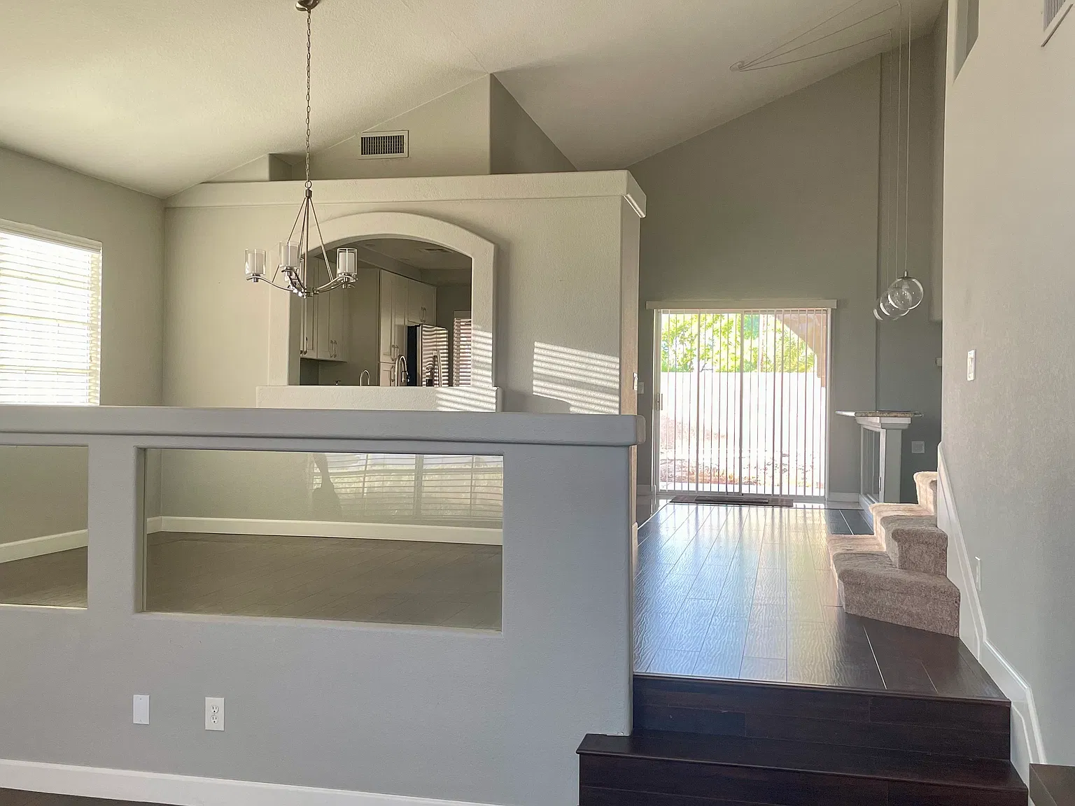 3 bed, 2.5 bath, 1907 sqft, $2,600 — Photo 4