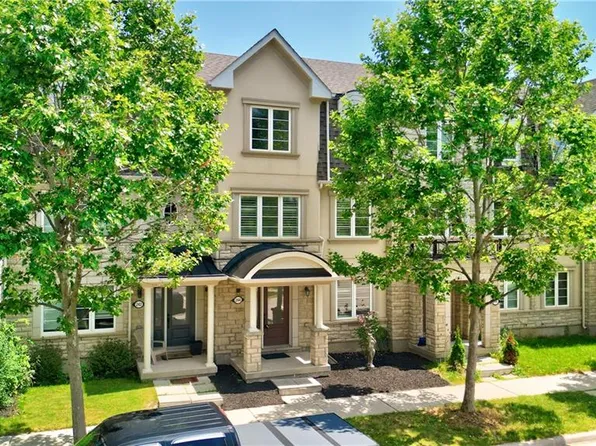 244 Ellen Davidson Dr, Oakville, ON L6M 0V2