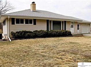 8814 N 60th St, Omaha, NE 68152