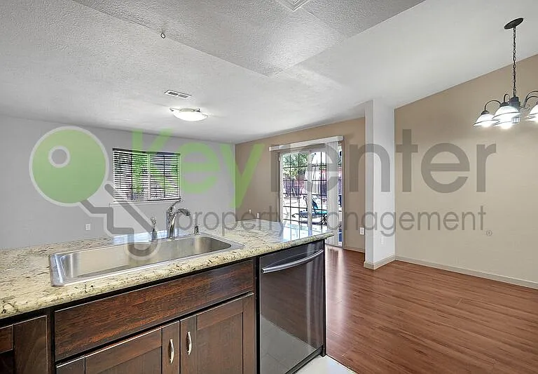 7137 Reyn Oaks Way — Photo 12