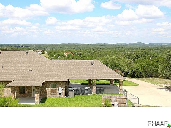 3rd image of 2412 Creek Place Dr