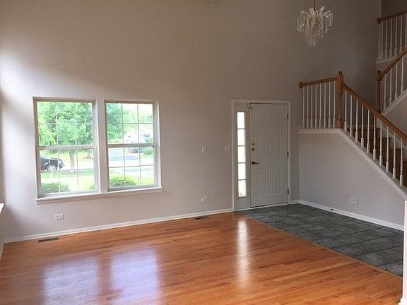 2nd image of 1193 Hillcrest Ln