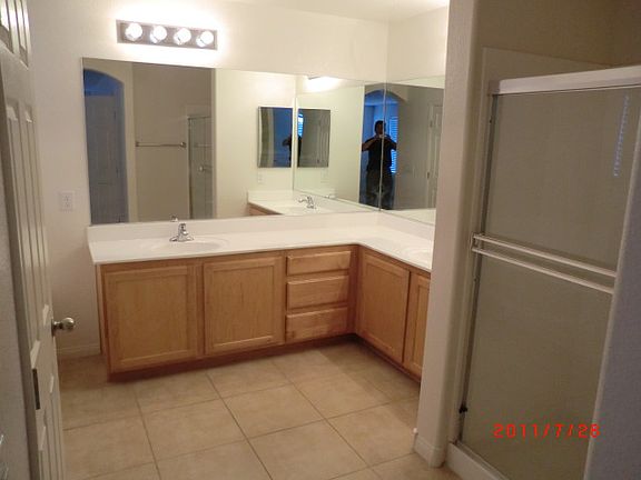 4th image of 4983 W Moberly Ave