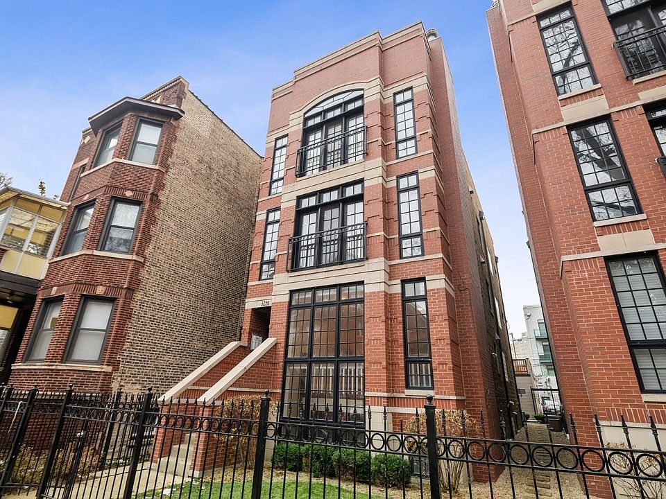 1st image of 3251 N Kenmore Ave #1