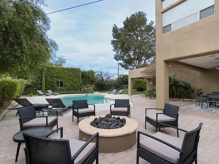 4451 E Earll Dr — Photo 1