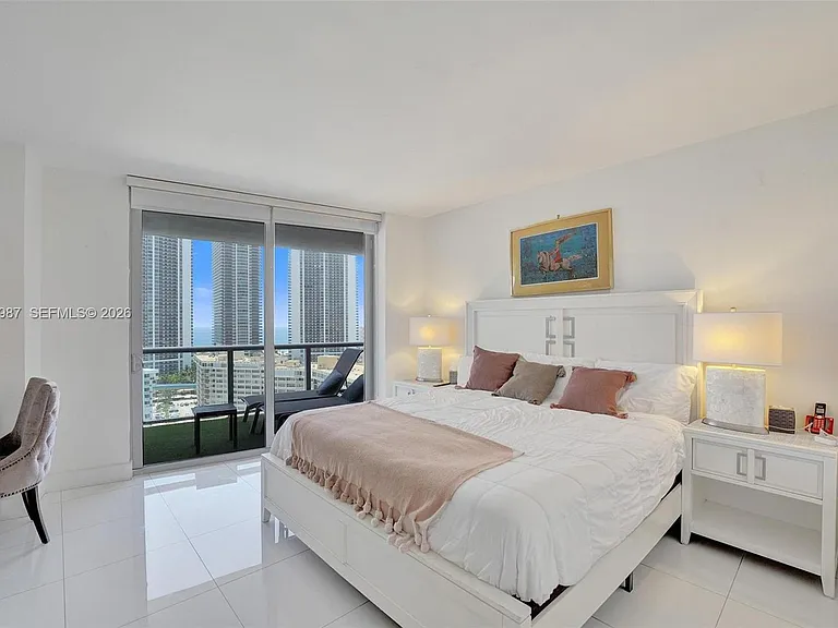 2600 E Hallandale Beach Blvd #T1902 — Photo 61