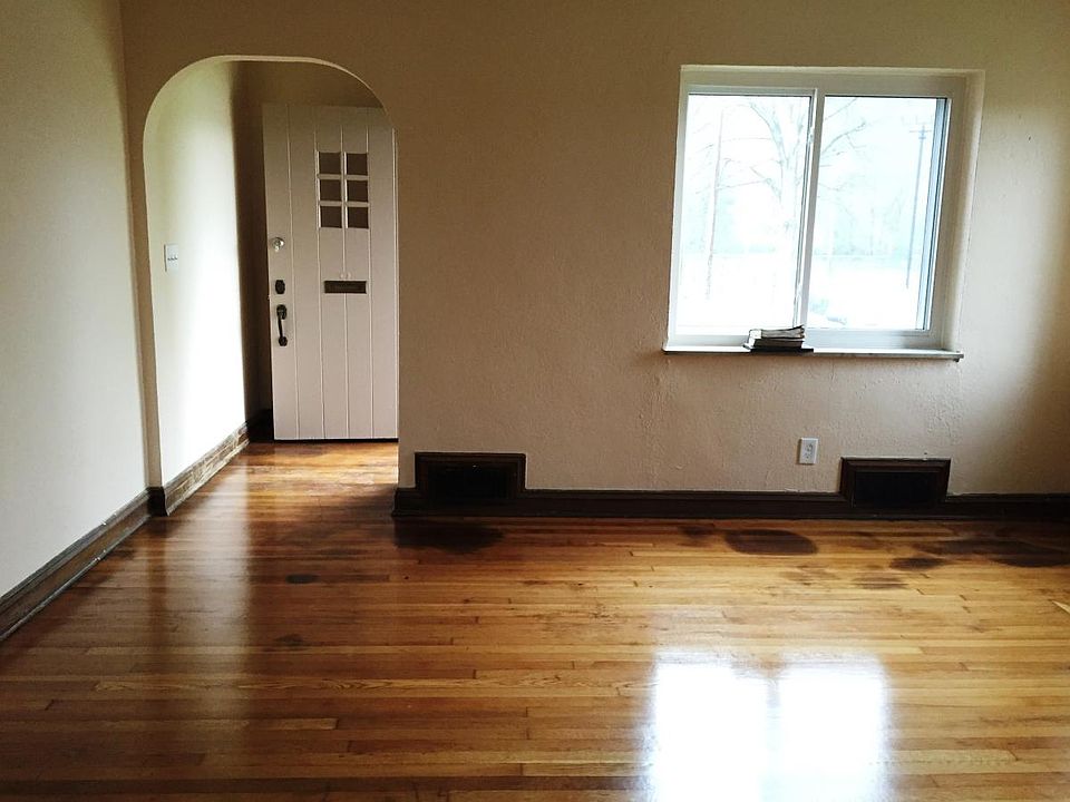 1st image of 3700 Venable Ave APT D