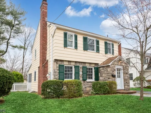 227 Walthery Ave, Ridgewood Village, NJ 07450