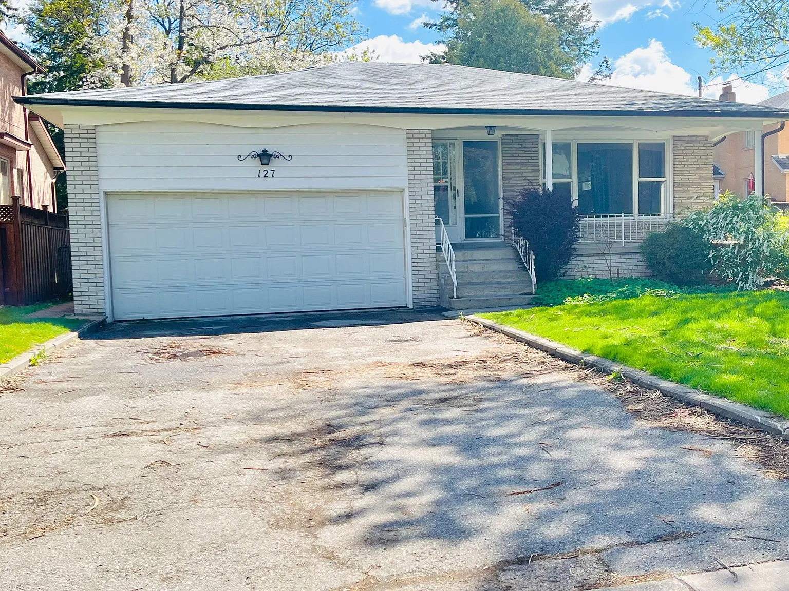 3 bed, $2,400 — Photo 2