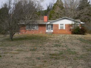 2614 W Old Topside Rd, Louisville, TN 37777