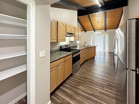 3rd image of 16-2061 Vanda Dr