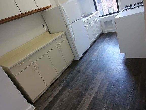 2nd image of 30 Martense St APT 1E