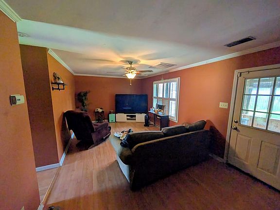 2nd image of 607 Timberbrook Cir
