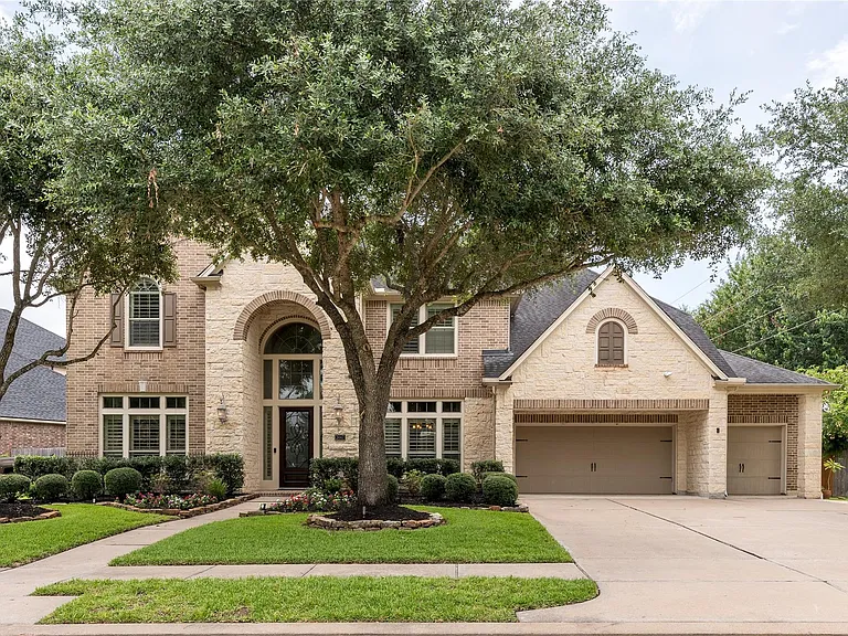 2447 Monarch Terrace Dr — Photo 42