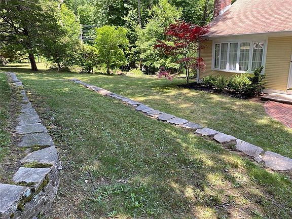 3rd image of 645 Cedar Ave
