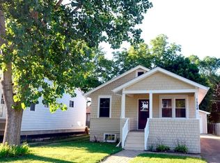 1528 W Monroe St, Waukegan, IL 60085