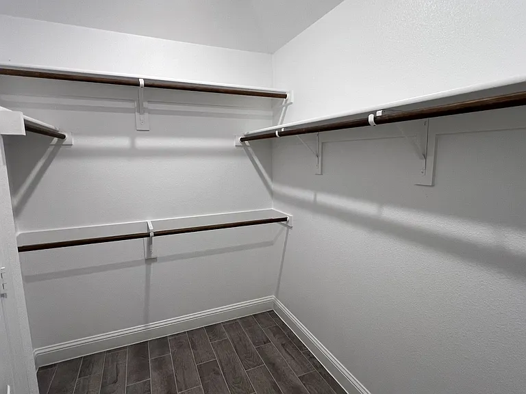 712 Palazzo Pl — Photo 8