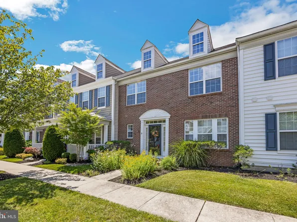 9 Marple Mill Dr, Voorhees, NJ 08043