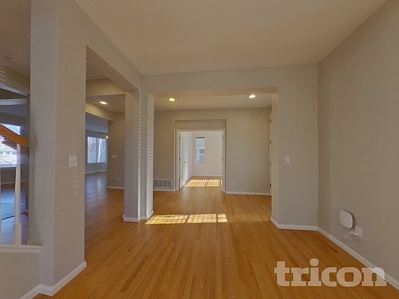 3rd image of 17061 E 107th Ave