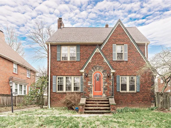 1489 Crest Rd, Cleveland, OH 44121