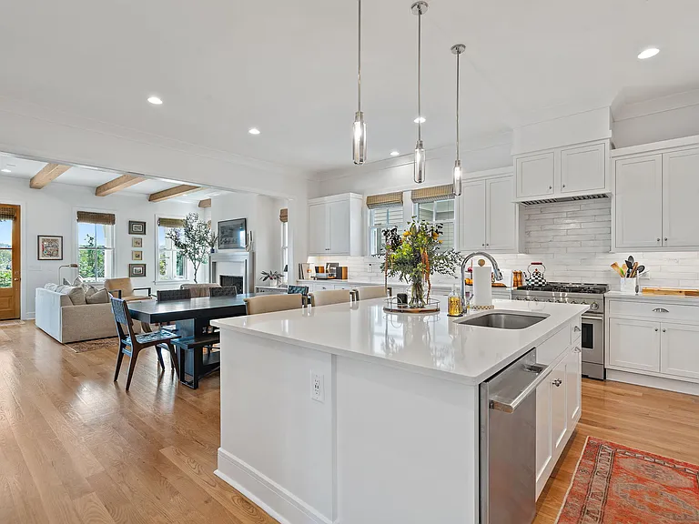 514 Hobbs Creek Dr — Photo 36