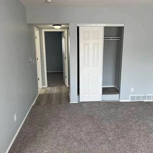 2 bed, 860 sqft, $900 — Photo 4
