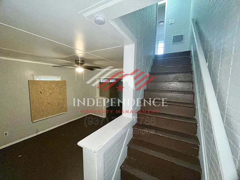 517 Mertland Ave — Photo 8