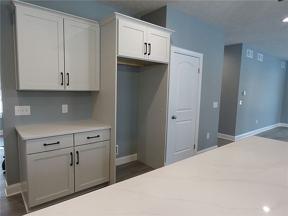 4th image of 277 Collamer Rd