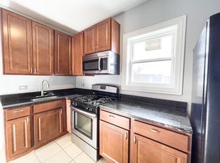 1226 S Kolin Ave APT 3, Chicago, IL 60623