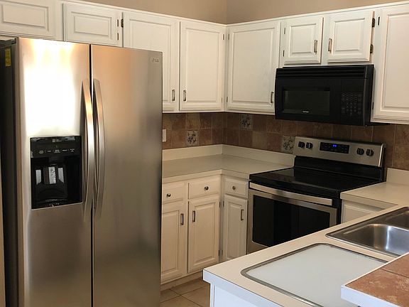 4th image of 986 Cobbler Ct