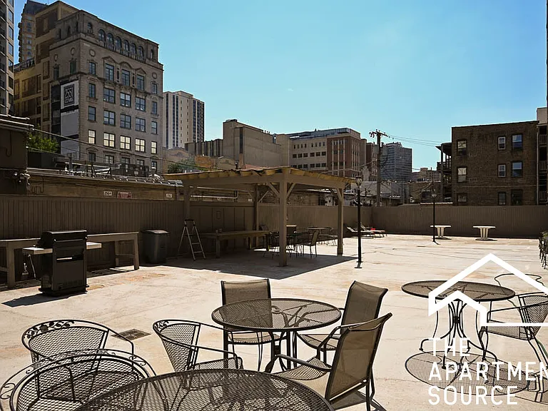 607 W Wrightwood Ave #313 — Photo 10